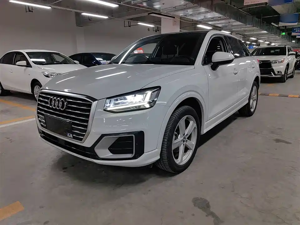 Audi Q2L