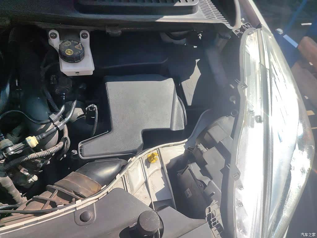 Ford Kuga, 2017 22