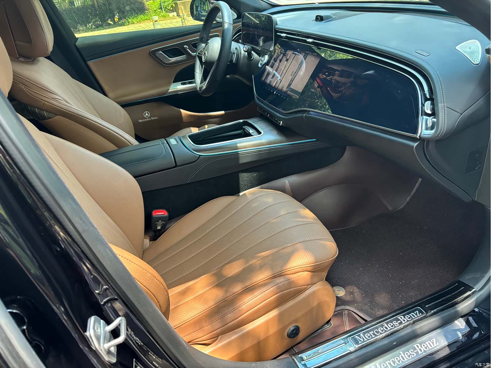 Mercedes-Benz E-Class, 2025 11