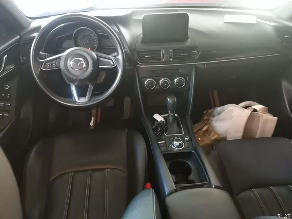 Mazda CX-4, 2020 10