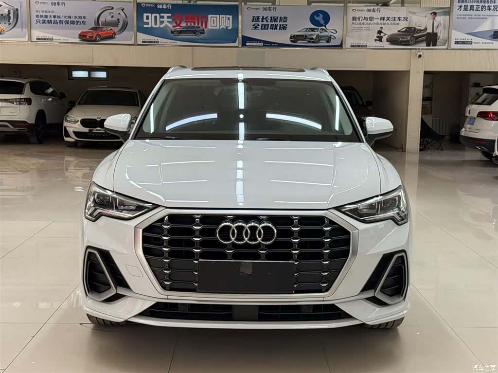 Audi Q3, 2023 2