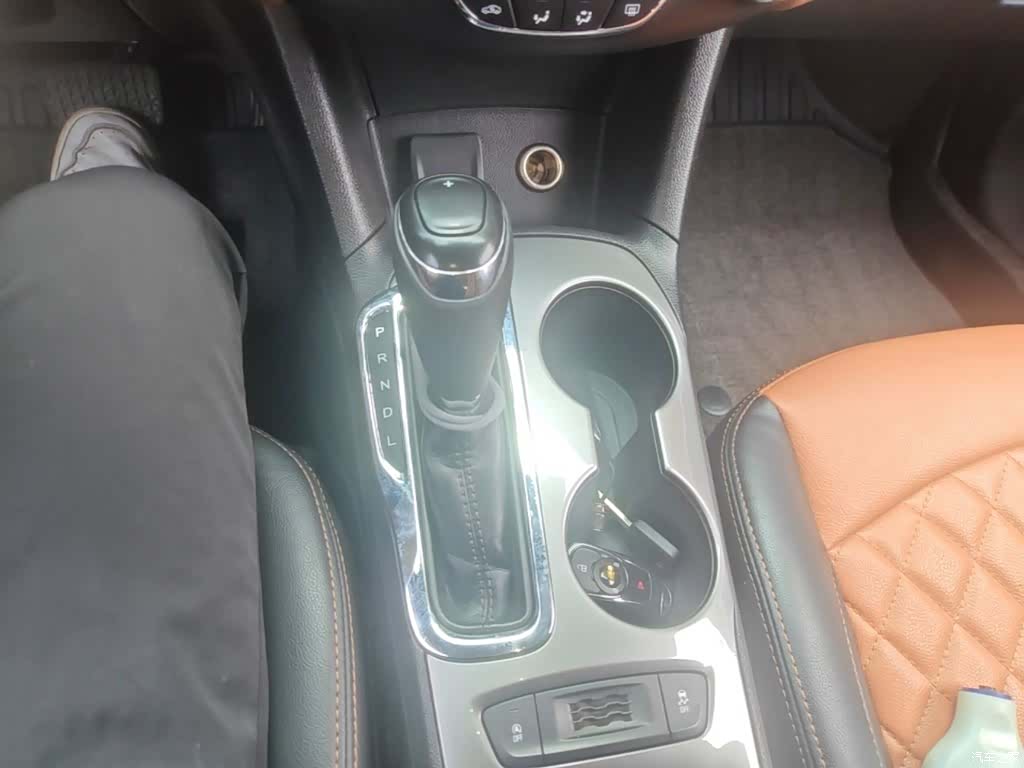 Chevrolet 320, 2017 14