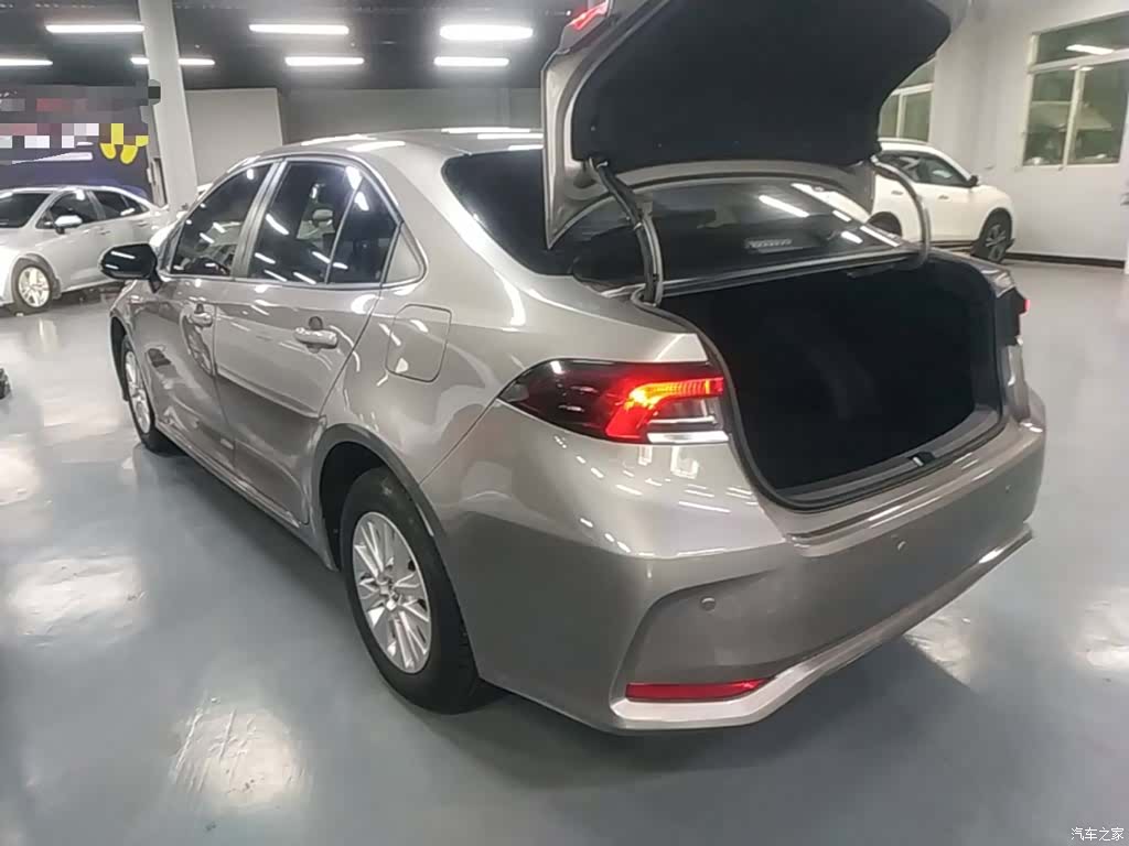 Toyota Corolla, 2020 все фото