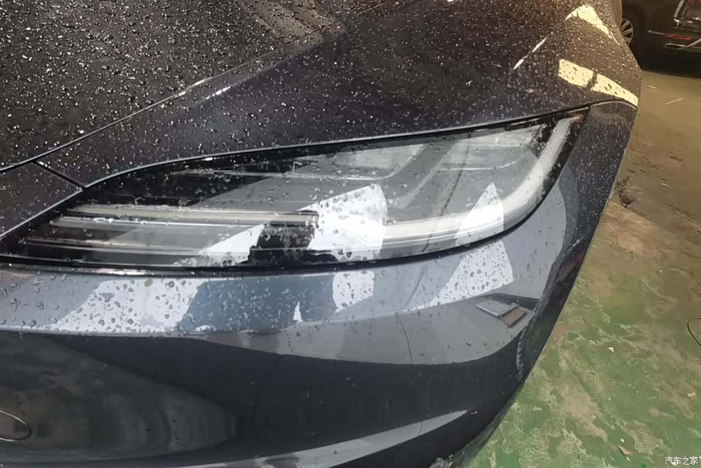 Tesla Model 3, 2024 все фото