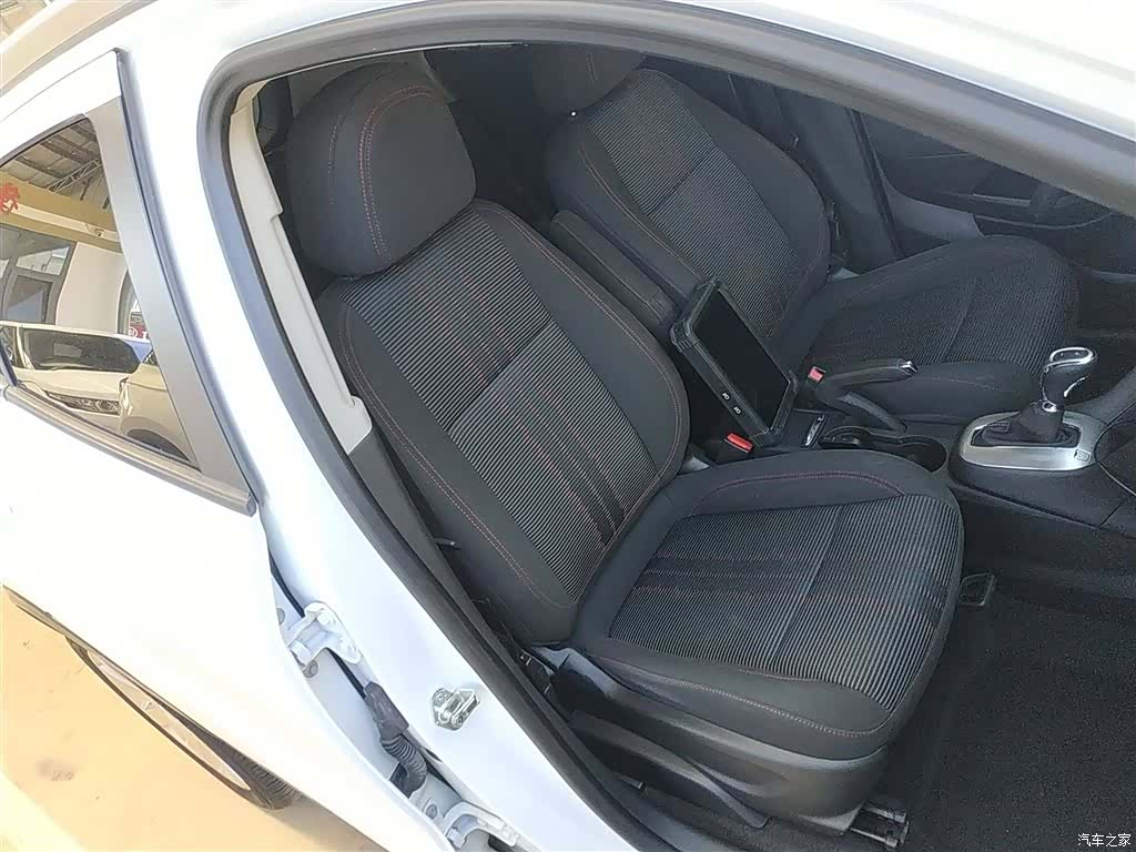 Buick Encore, 2015 21