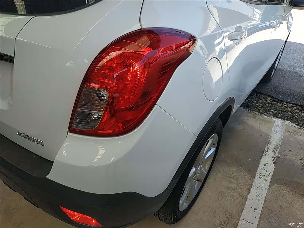 Buick Encore, 2015 28