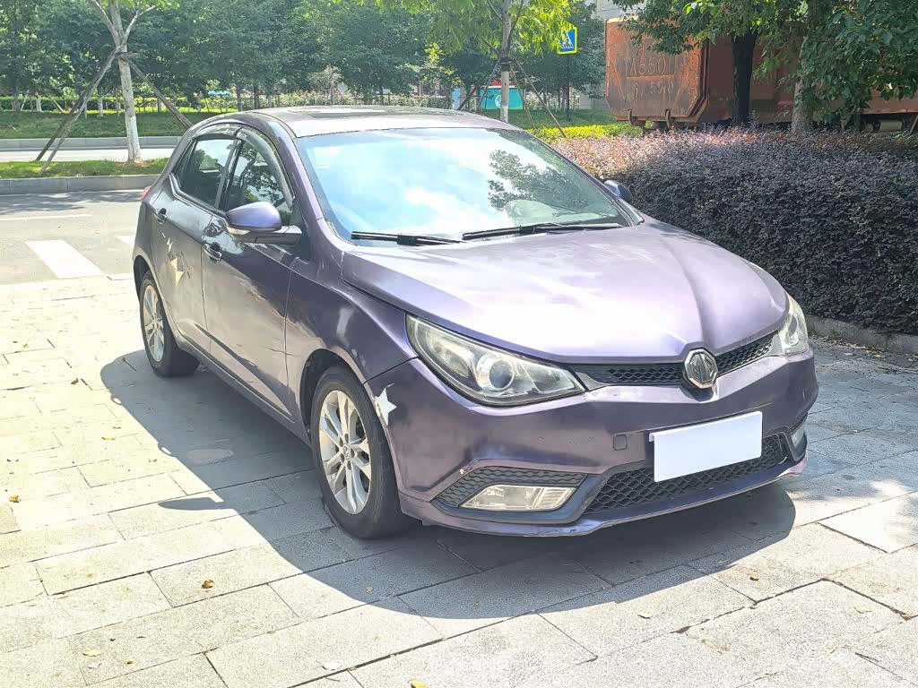 MG MG5, 2012 3