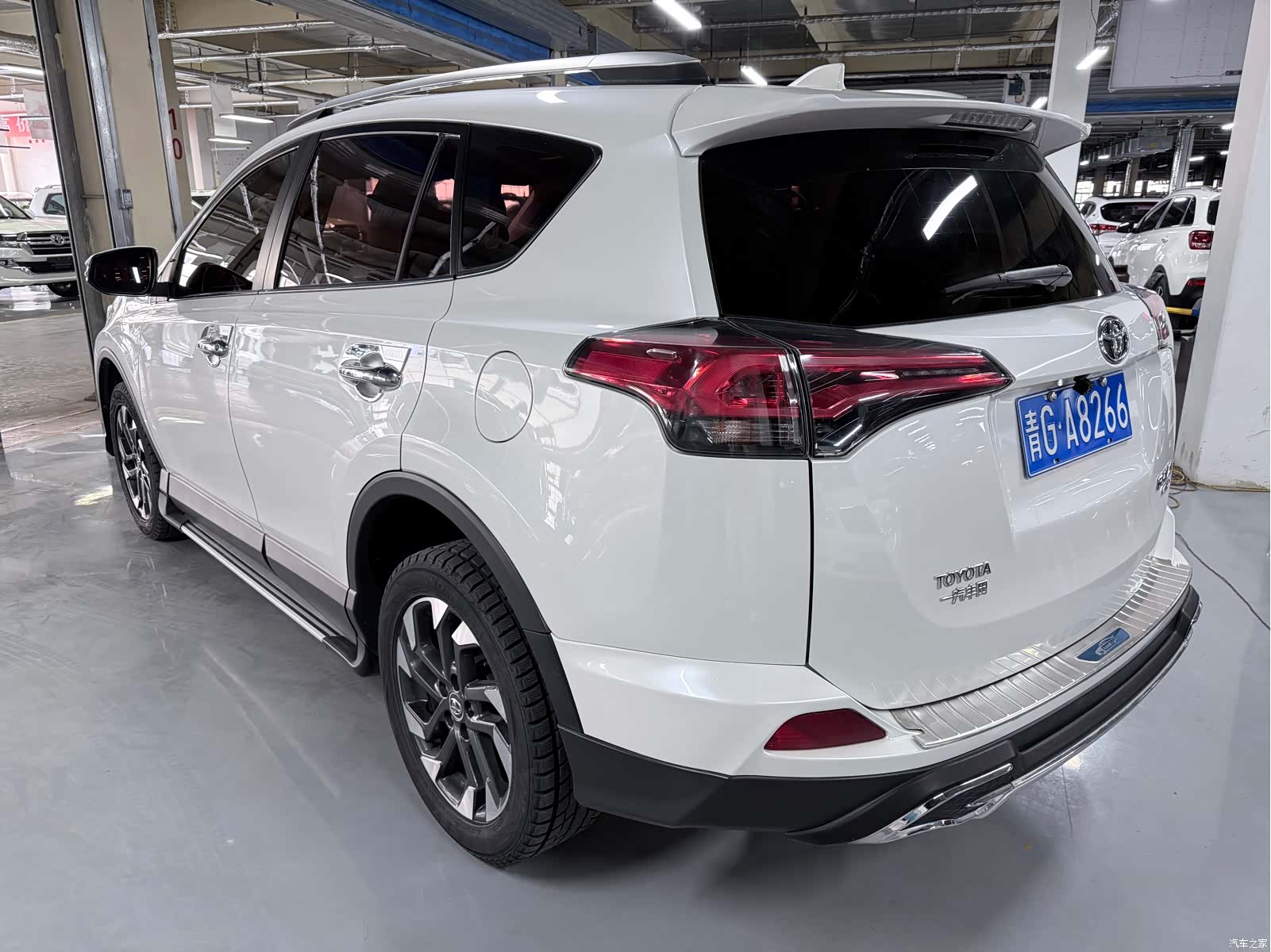 Toyota RAV4, 2018 17