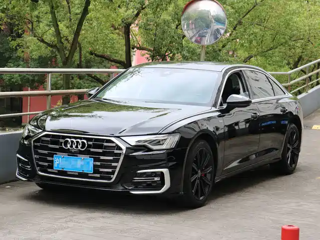 Audi A6L 2023 — купить из Китая под заказ