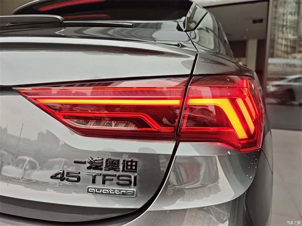 Audi Q3, 2023 14
