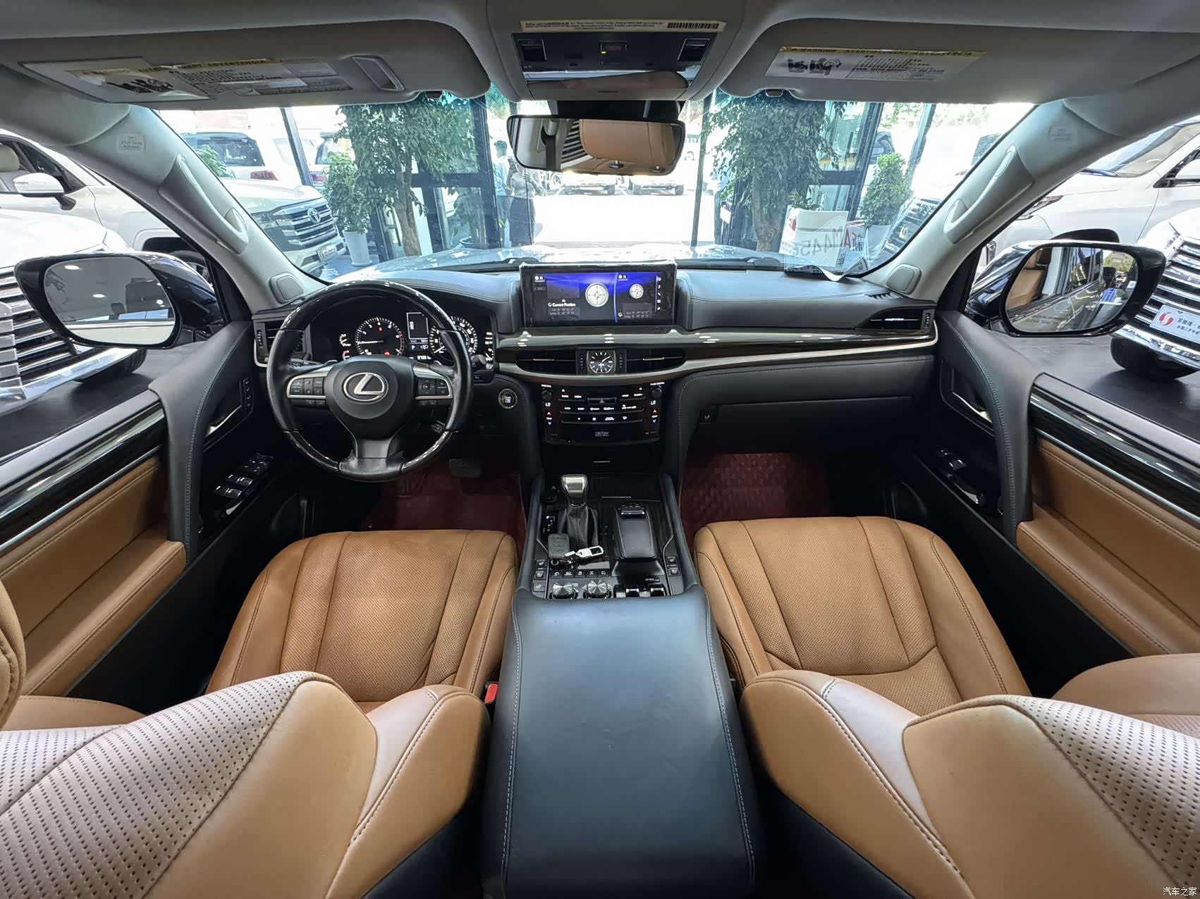 Lexus LX, 2022 12