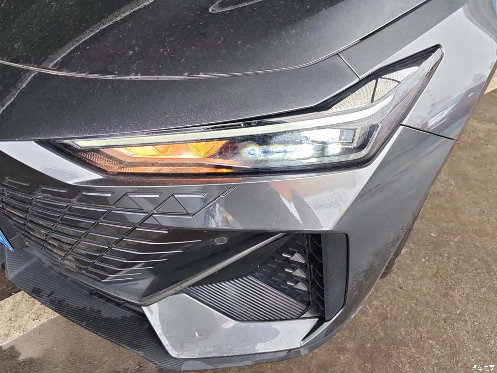 Changan UNI-V, 2023 18