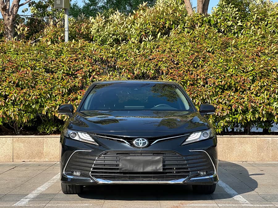 Toyota Camry 2024, фото 12