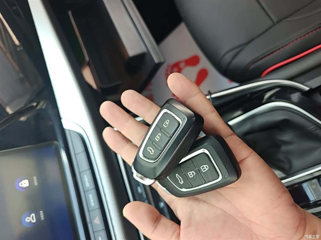 DongFeng AX7, 2019 9