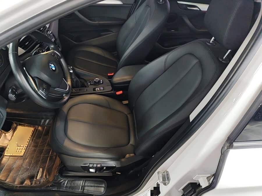 BMW X1 2017, фото 19