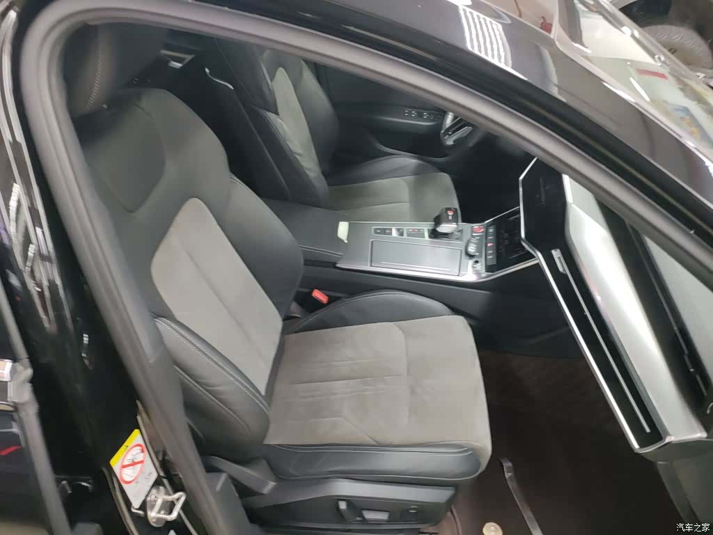 Audi A6L, 2020 24