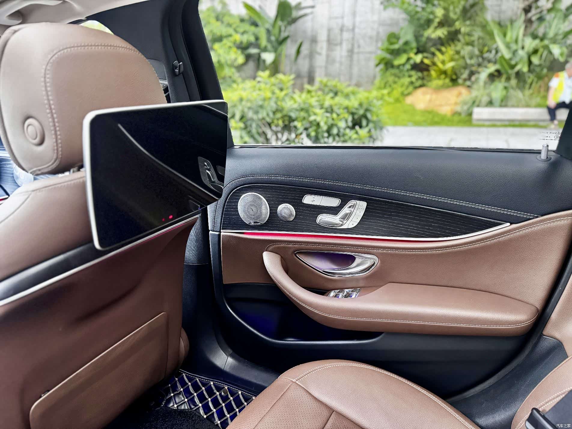 Mercedes-Benz E-Class, 2020 8