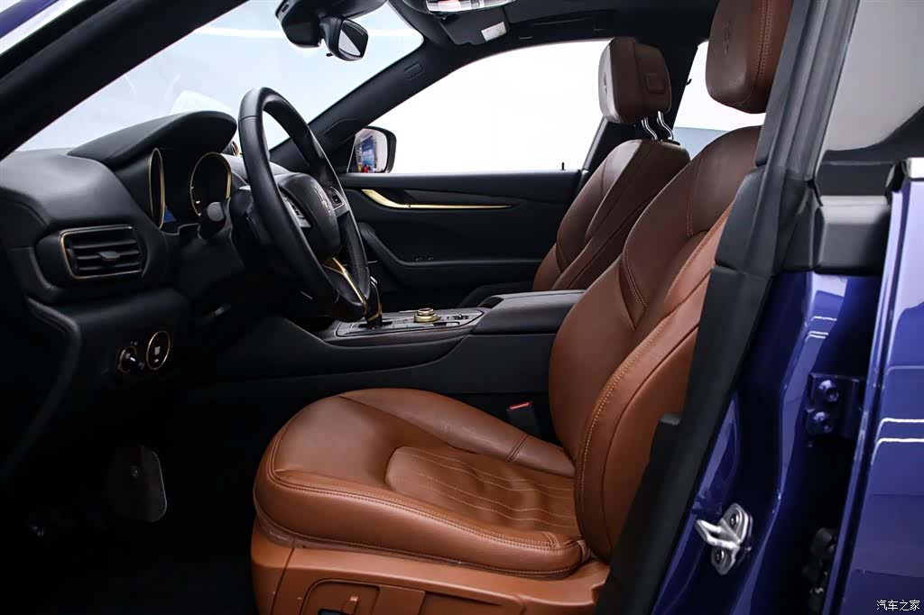 Maserati Levante, 2018 12