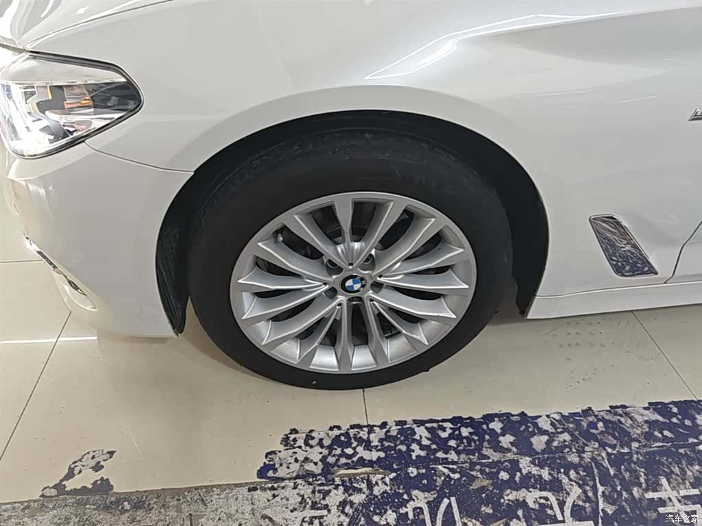 BMW 5 Series, 2018 23