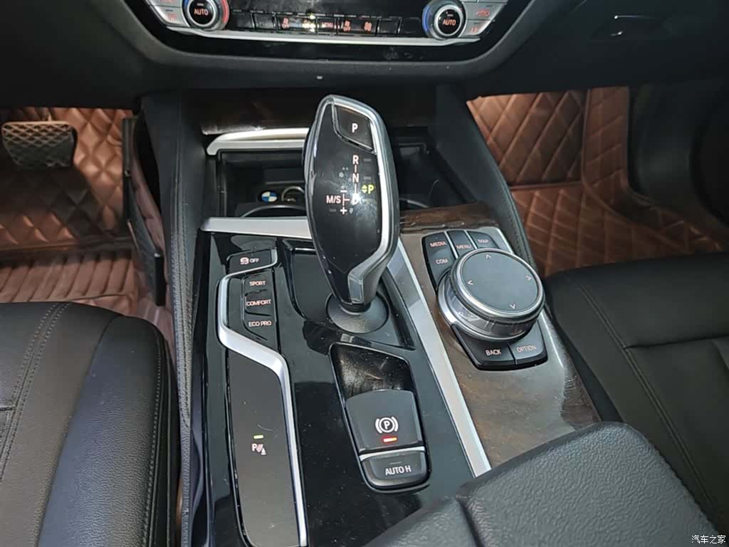 BMW 5 Series, 2018 14