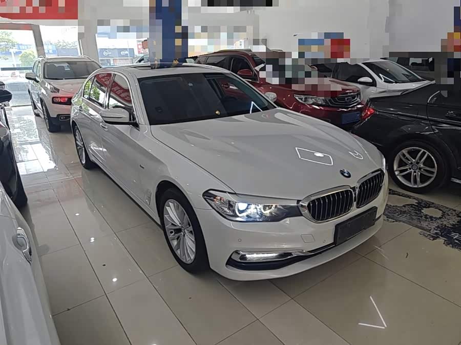 BMW 5 Series 2018, фото 4