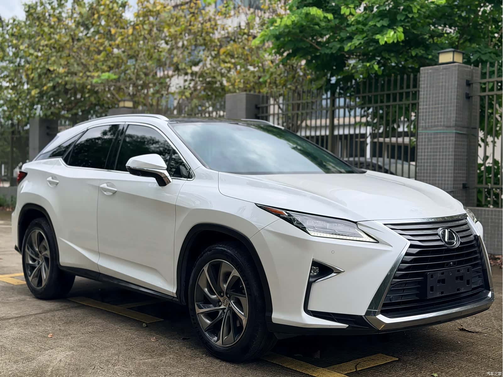Lexus RX, 2017 1