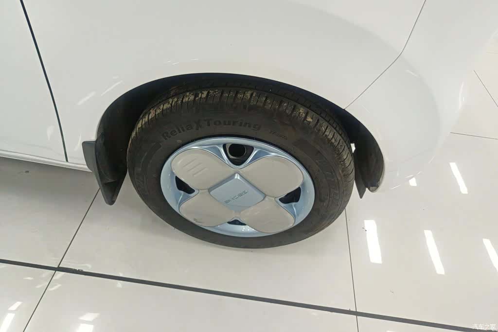 Geely Panda, 2025 6