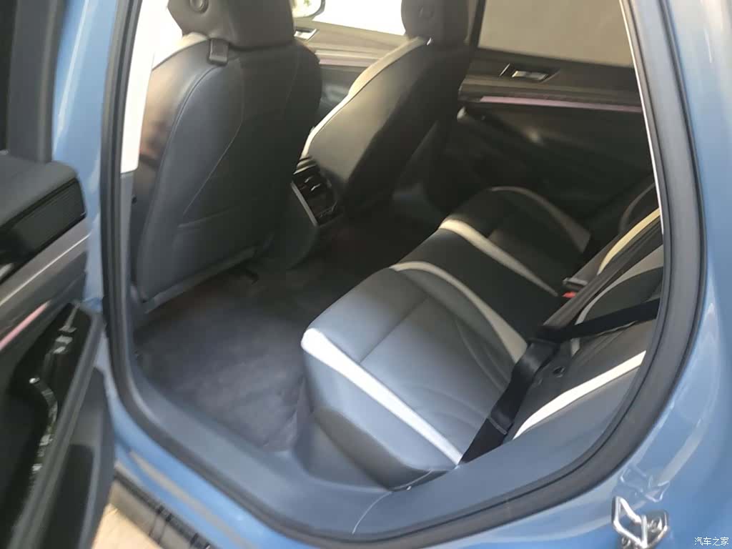 Volkswagen ID.7, 2025 17