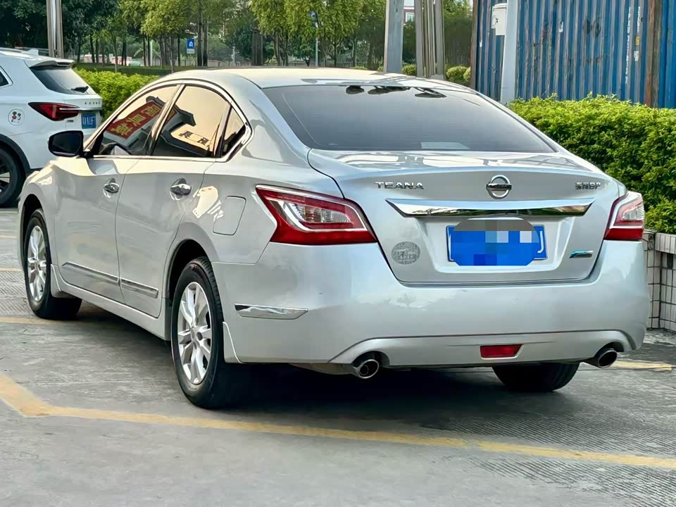 Nissan Teana