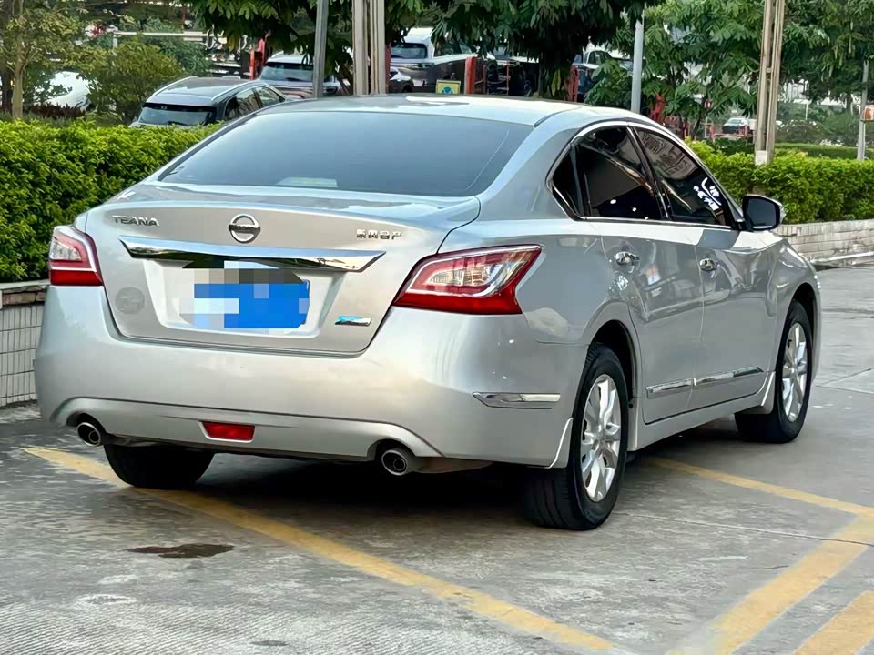 Nissan Teana