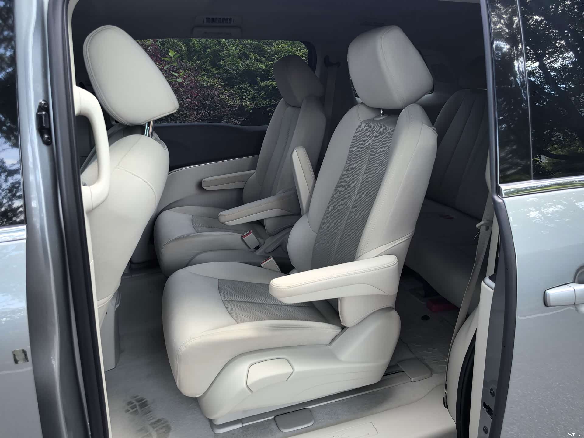Buick GL8, 2024 8