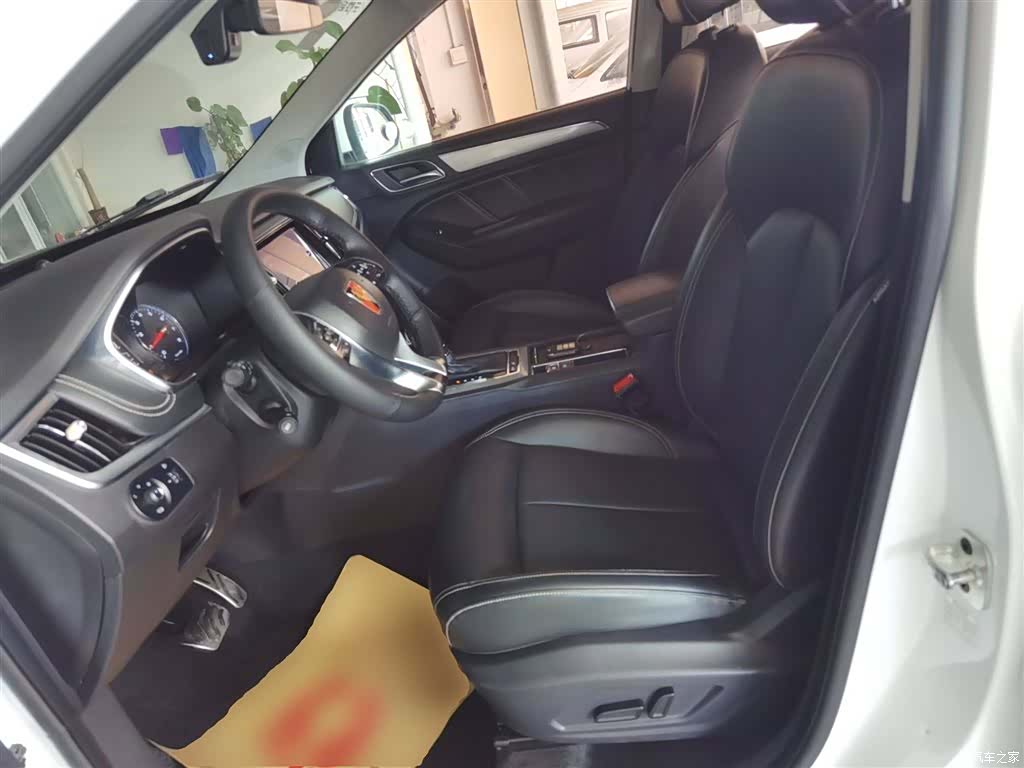 Roewe RX5, 2017 7