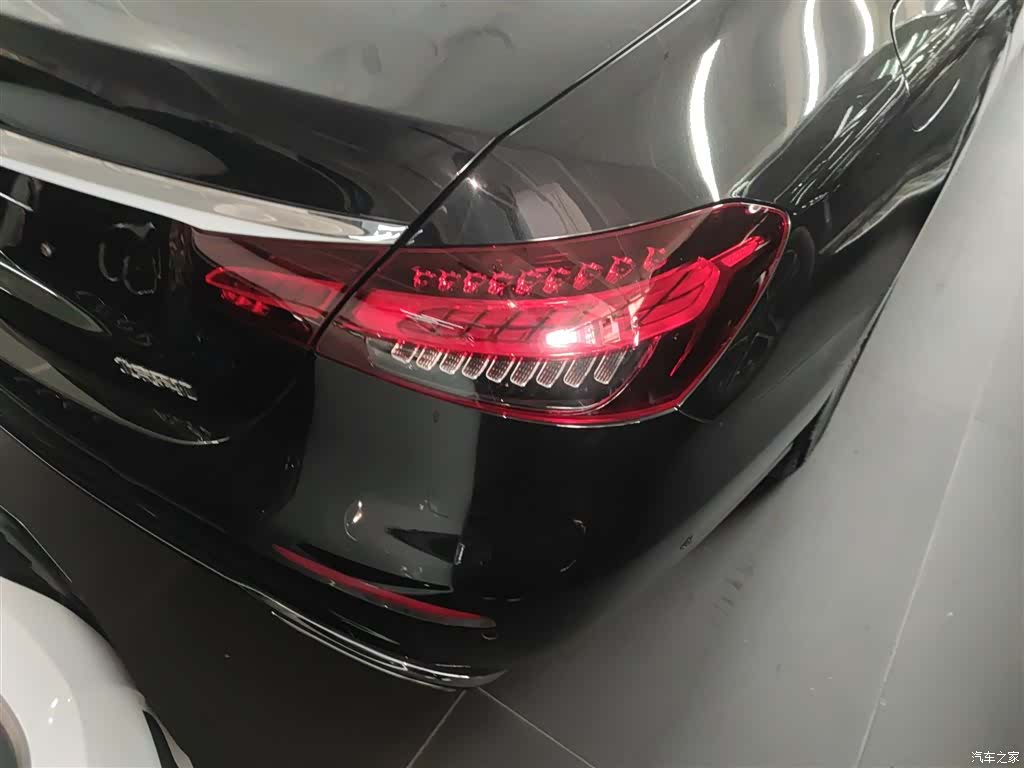 Mercedes-Benz E-Class, 2022 8