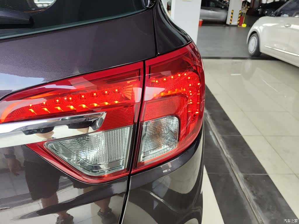 Buick Envision Plus, 2017 25