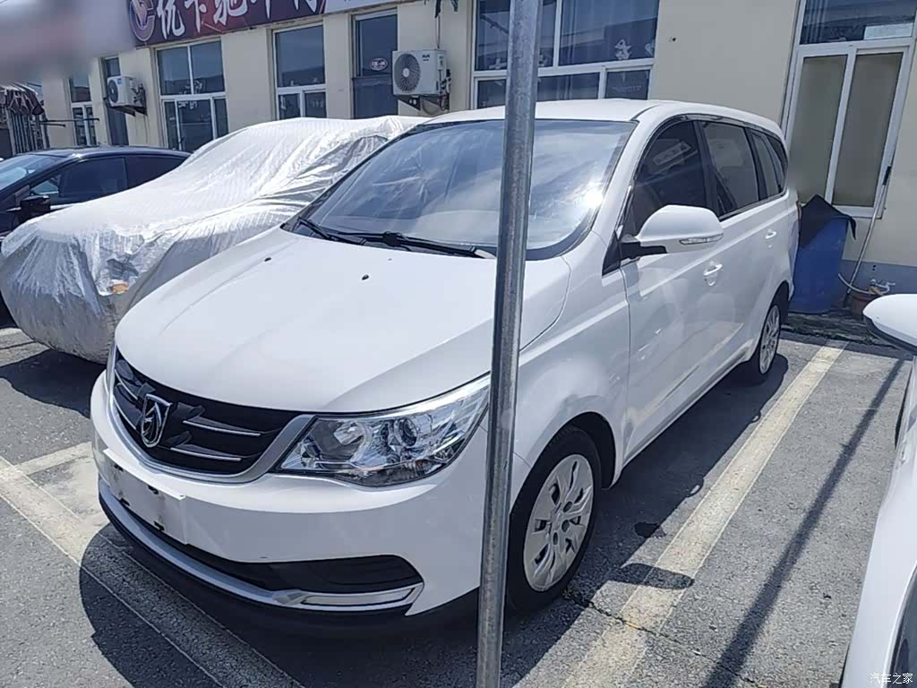 Wuling 730, 2017 2