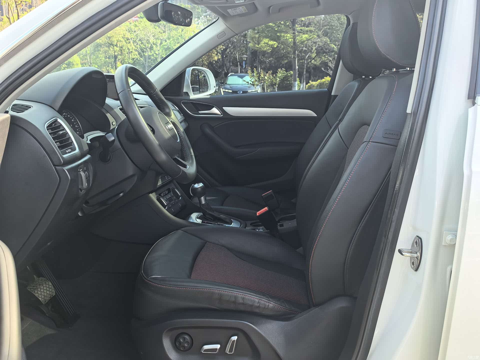 Audi Q3, 2019 6