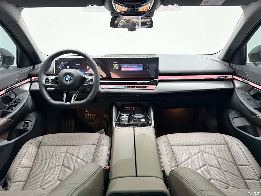 BMW 5 Series, 2025 26