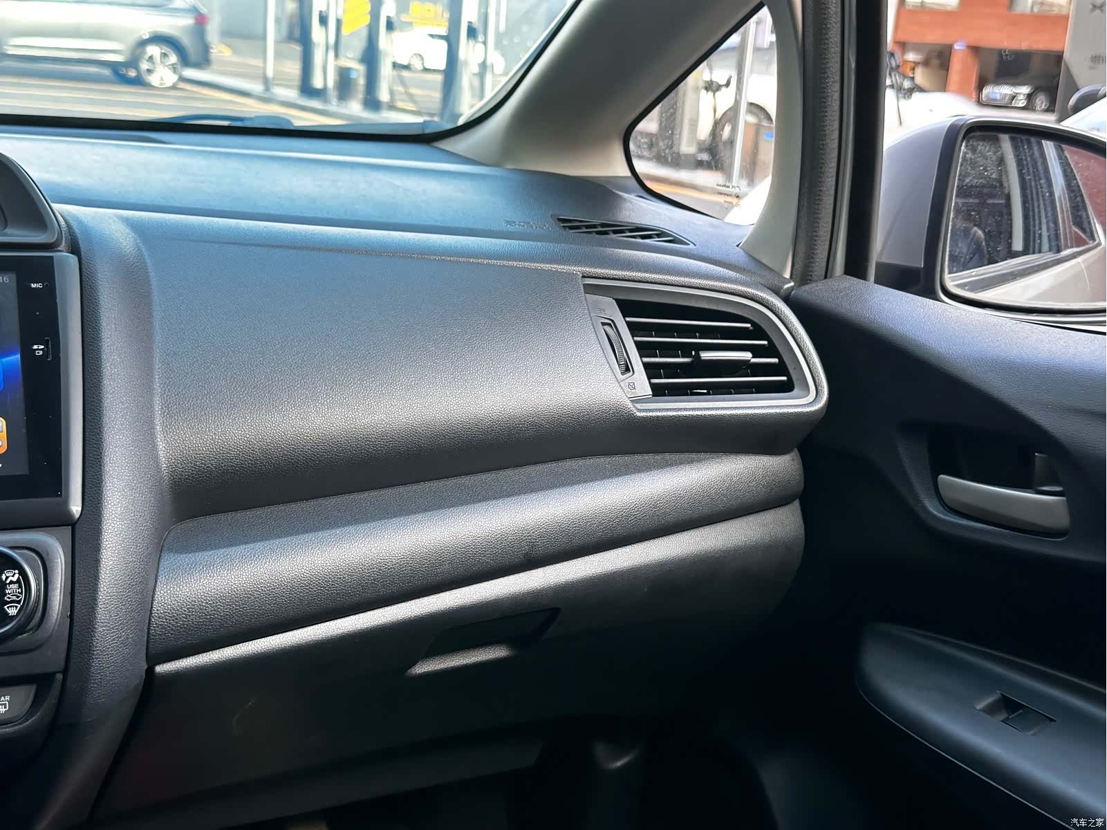 Honda Fit, 2016 18