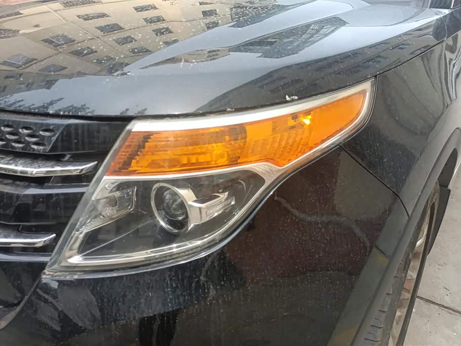 Ford Explorer Ford Explorer