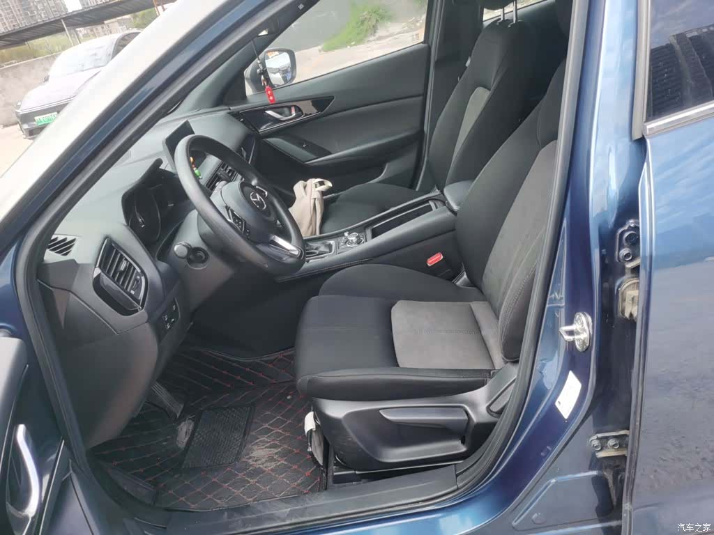 Mazda CX-4, 2021 11