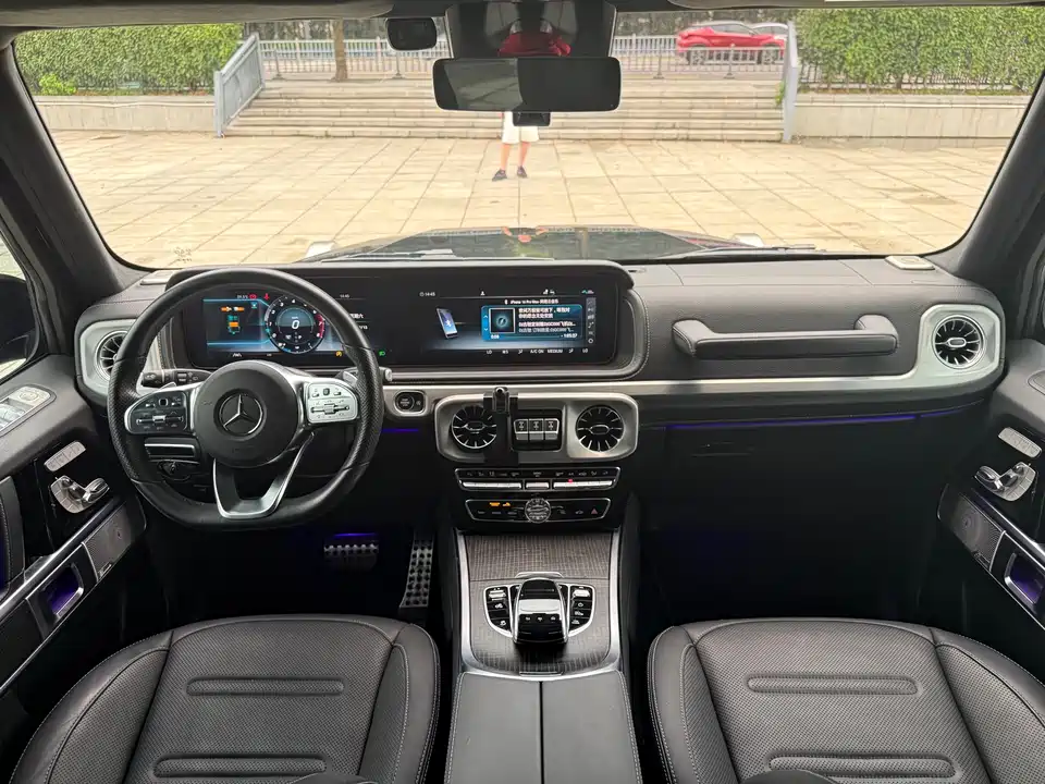 Mercedes-Benz G-class