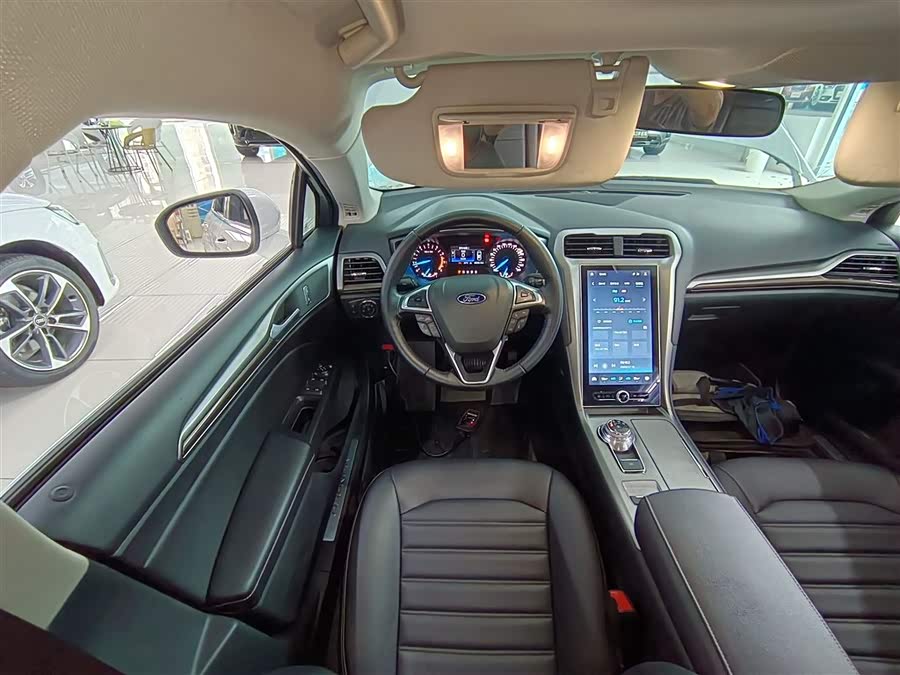 Ford Mondeo 2021, фото 11