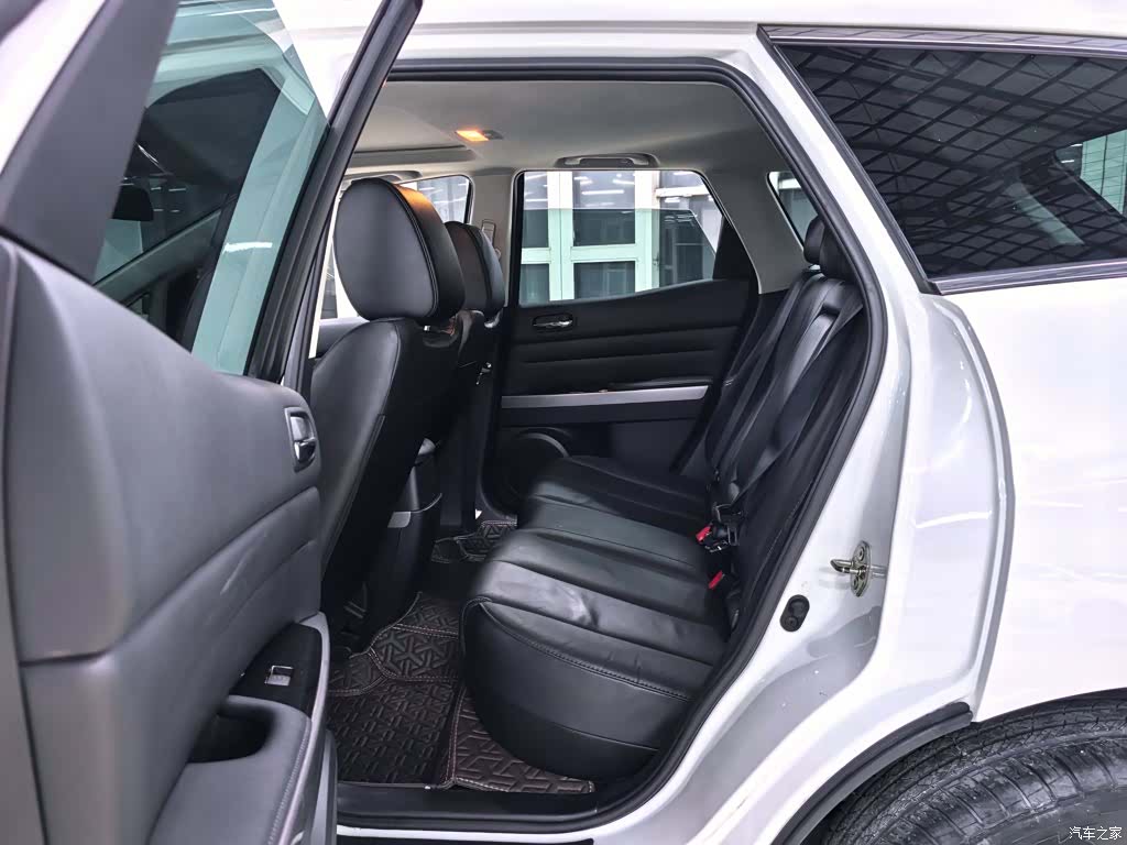 Mazda CX-7, 2015 10