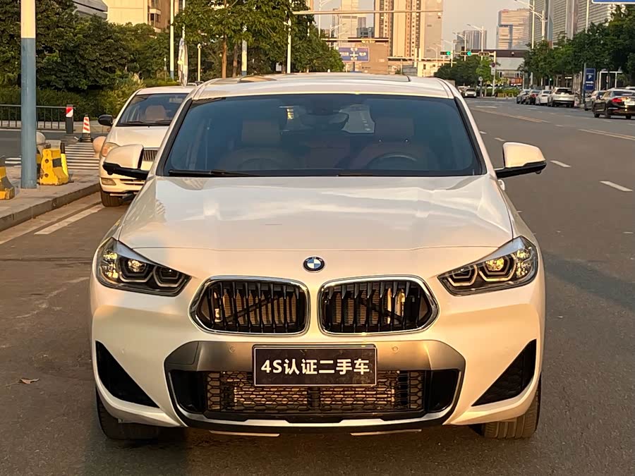 BMW X2 2020, фото 2