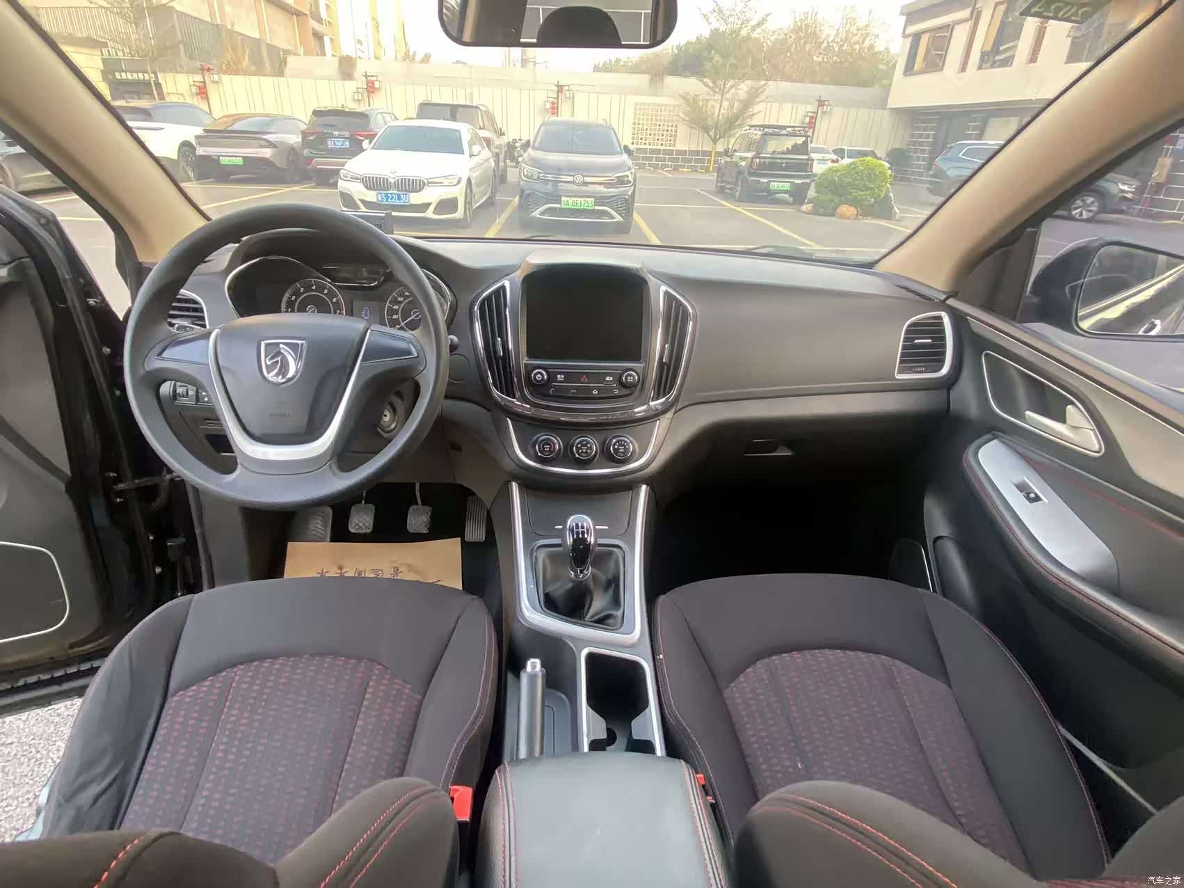 Wuling 560, 2016 19