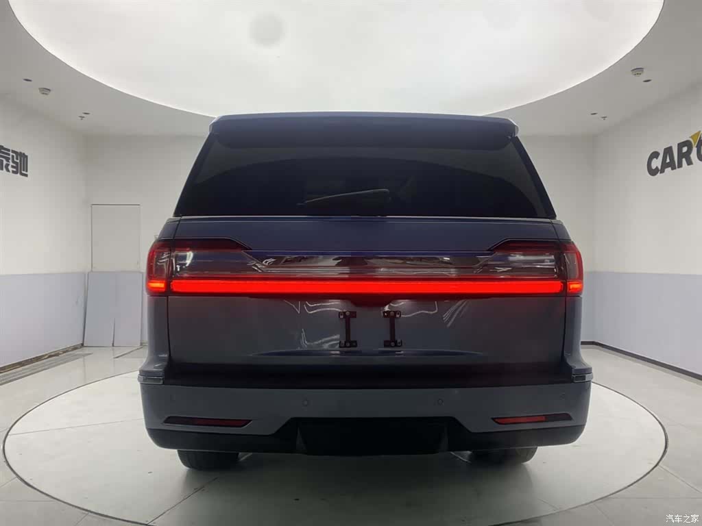 Lincoln Navigator, 2023 6