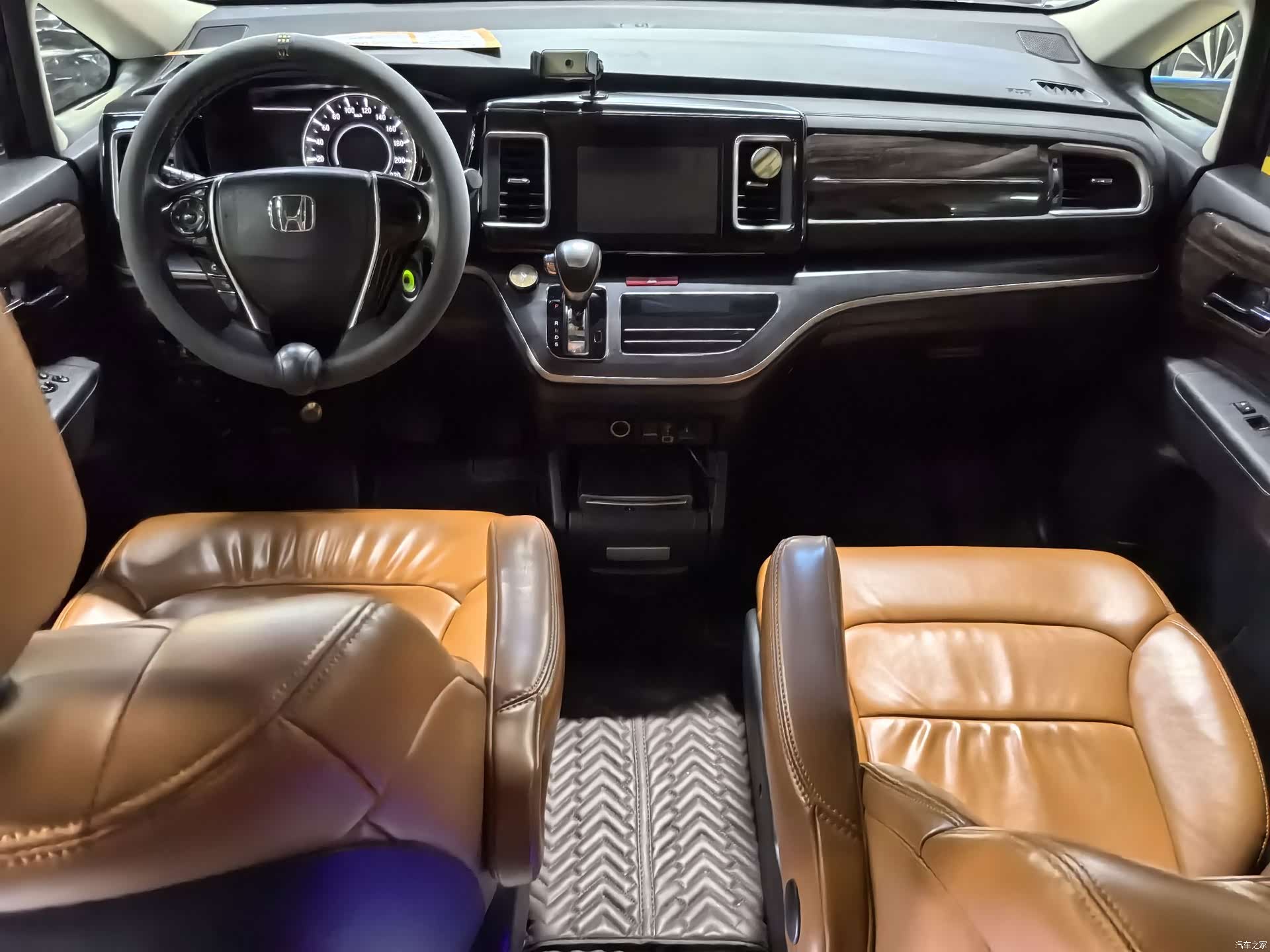 Honda Elysion, 2020 9