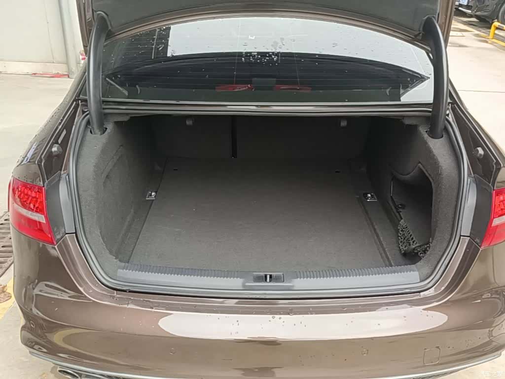 Audi A4L, 2016 19