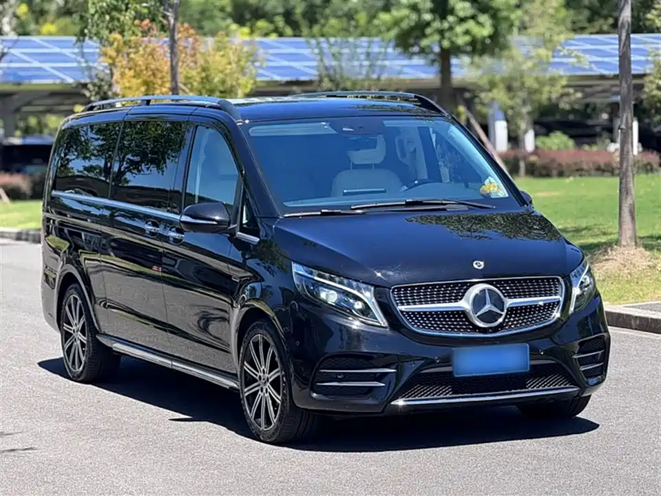 Mercedes-Benz V-class