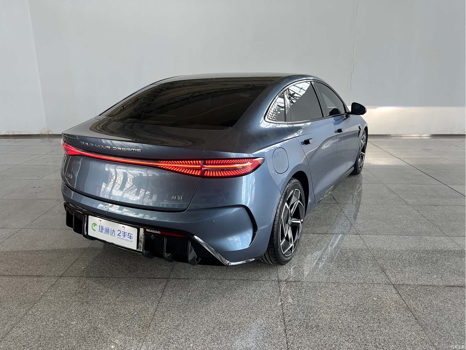 BYD Seal, 2022 4